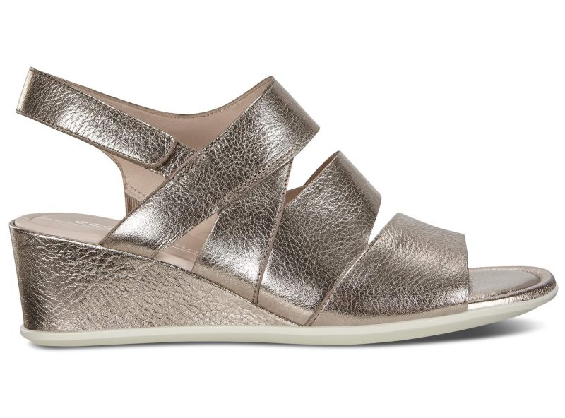 250153-51147-outside