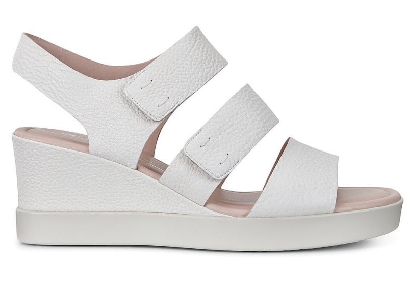 272613-01007-outside 272613-01007-outside