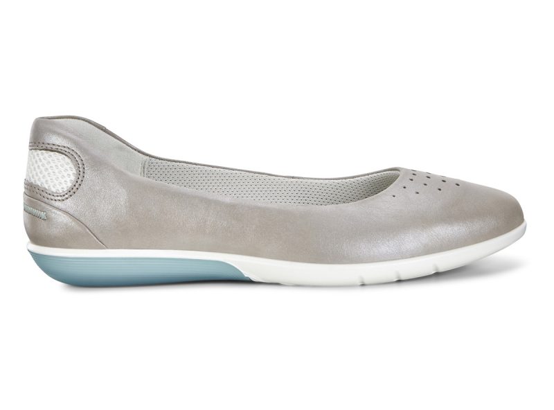 284533-50555-outside 284533-50555-outside