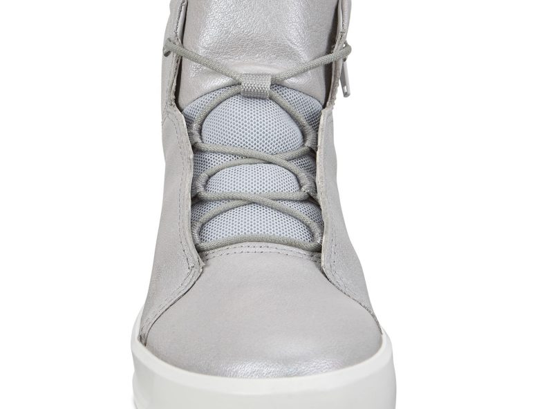 781103-01379-front 781103-01379-front