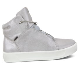 781103-01379-outside