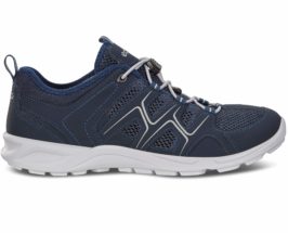 825774-51406-outside