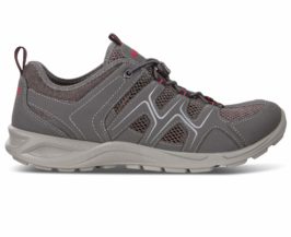 825774-56586-outside